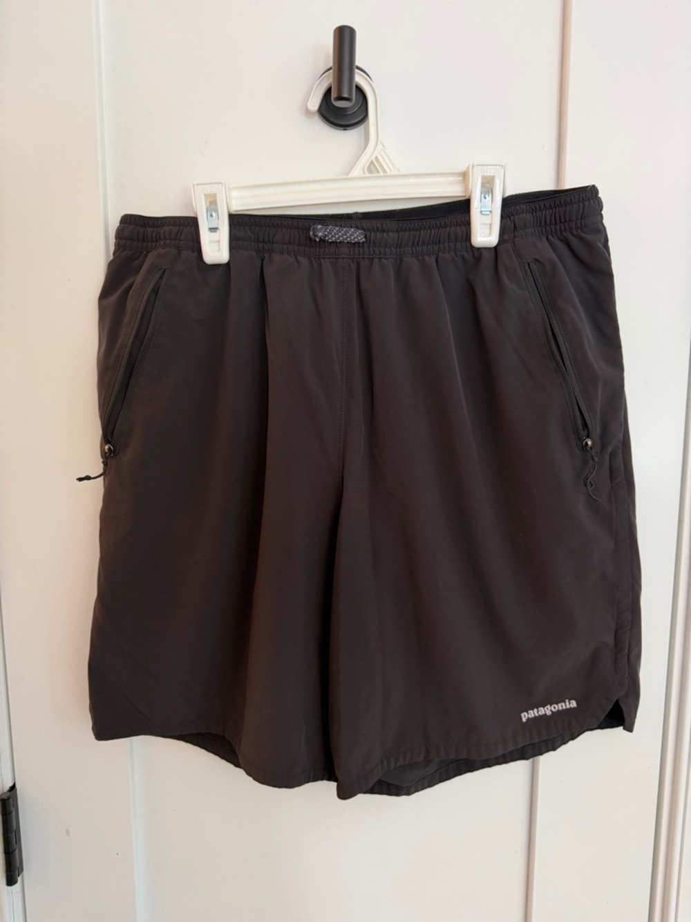 Patagonia Men’s Multi Trail Black Athletic Shorts, lined 7”